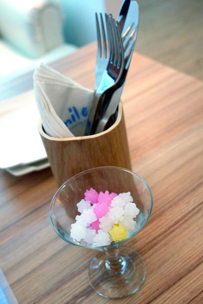 u*ki smile coffee:充滿可愛地中海藍白風情的「u*ki smile coffee」體驗