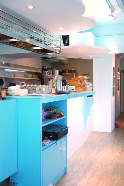 u*ki smile coffee:充滿可愛地中海藍白風情的「u*ki smile coffee」體驗