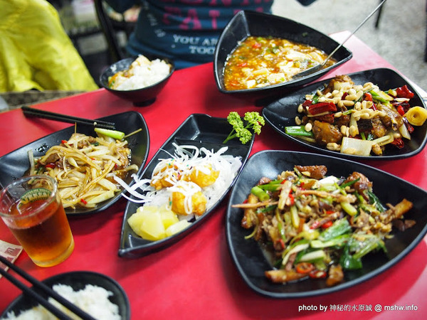 就是愛炒：【食記】台中就是愛炒@南區 : 99元平價現炒？水哥真的來爆到了…