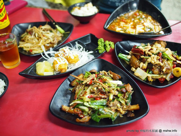 就是愛炒：【食記】台中就是愛炒@南區 : 99元平價現炒？水哥真的來爆到了…