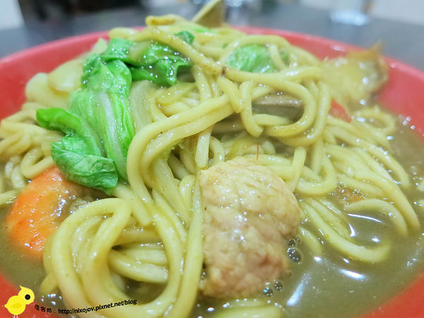 台北-三重-雞籠咖哩炒麵-料多味美的美食小吃-咖哩炒飯-咖哩米粉-赤肉湯-豬肝湯