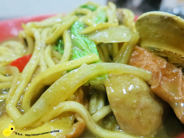 台北-三重-雞籠咖哩炒麵-料多味美的美食小吃-咖哩炒飯-咖哩米粉-赤肉湯-豬肝湯