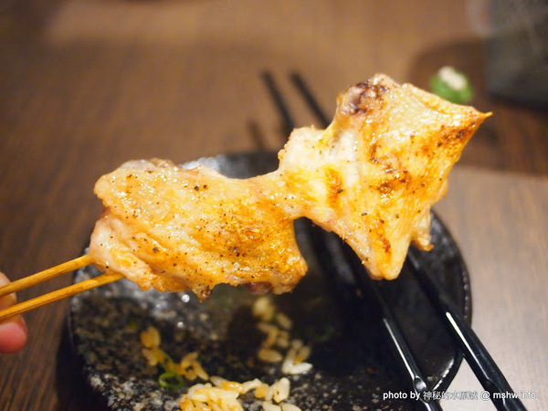 松陶居食屋創作料理:【食記】台中松陶居食屋創作料理@西區 : 再訪後的水準果然有差,蒜油蛤蠣跟酥炸牛蒡大推!