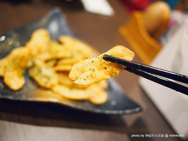 松陶居食屋創作料理:【食記】台中松陶居食屋創作料理@西區 : 再訪後的水準果然有差,蒜油蛤蠣跟酥炸牛蒡大推!