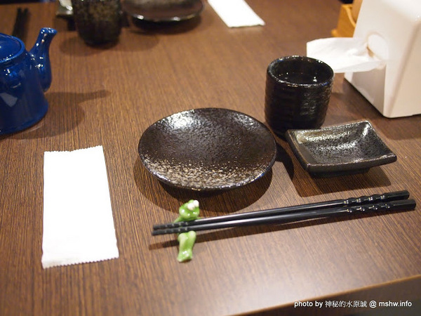 松陶居食屋創作料理:【食記】台中松陶居食屋創作料理@西區 : 再訪後的水準果然有差,蒜油蛤蠣跟酥炸牛蒡大推!