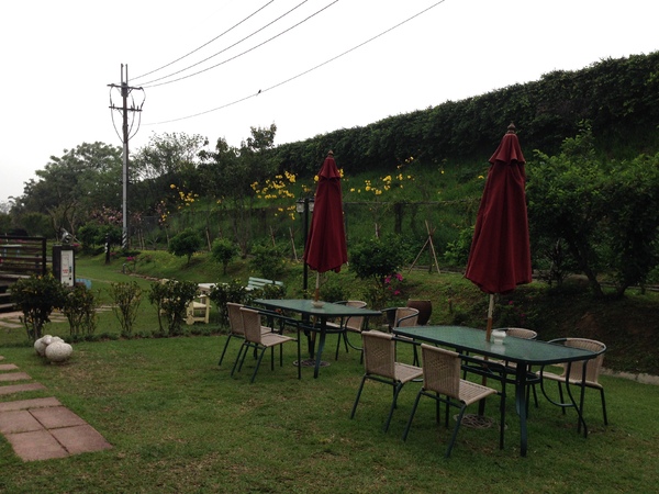 儷池咖啡屋:【口碑劵】黃色小屋的美景饗宴-儷池咖啡屋(景觀篇)