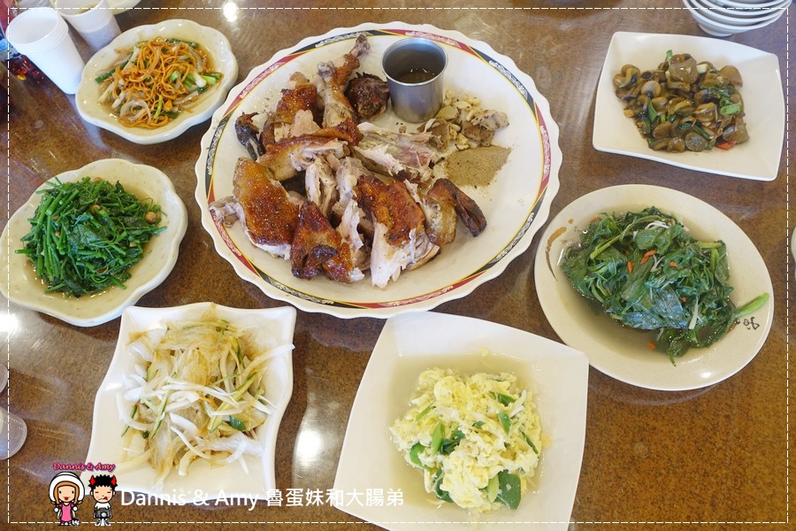 20160821《新竹芎林美食》台灣古早味甕窯雞-新竹風城店 千萬別只點招牌甕窯雞其實少見的新鮮野菜更是必點︱ 竹東交流道附近附免費停車場 ~活動花絮影片 (38).jpg