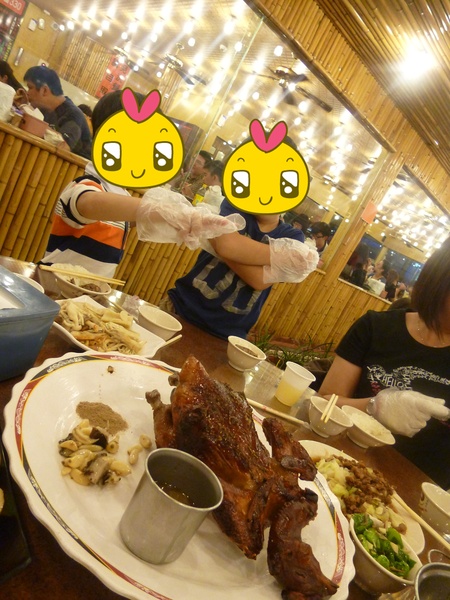 台灣古早味甕窯雞(新竹店)：【新竹芎林】金碧輝煌甕窯城，生意好到炸掉－台灣古早味甕窯雞