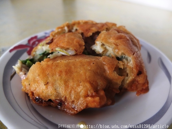 蔡家蚵嗲:【美食特搜。台南北區】蔡家蚵嗲。蚵嗲 肉嗲 外皮酥香無比 餡料塞到滿滿滿!