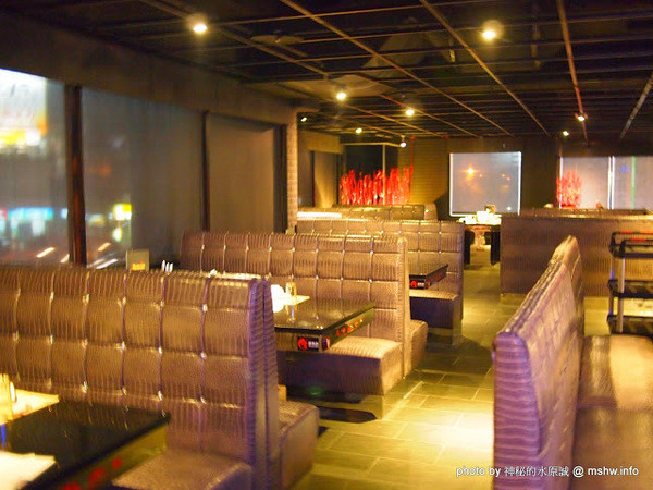 嗆頂級麻辣鴛鴦鍋(中港店)：【食記】台中嗆頂級鴛鴦麻辣鍋@西區BRT中正國小 : 小蒙牛的麻辣火鍋吃到飽,送餐快速,食材尚可…推薦給喜歡吃肉喝麻辣的人