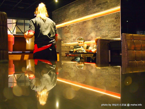 嗆頂級麻辣鴛鴦鍋(中港店)：【食記】台中嗆頂級鴛鴦麻辣鍋@西區BRT中正國小 : 小蒙牛的麻辣火鍋吃到飽,送餐快速,食材尚可…推薦給喜歡吃肉喝麻辣的人