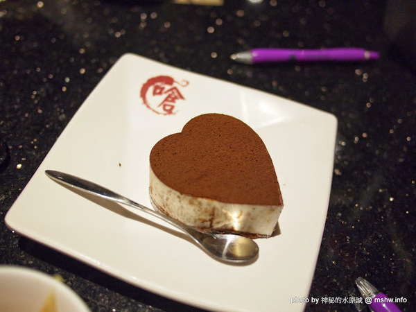 嗆頂級麻辣鴛鴦鍋(中港店)：【食記】台中嗆頂級鴛鴦麻辣鍋@西區BRT中正國小 : 小蒙牛的麻辣火鍋吃到飽,送餐快速,食材尚可…推薦給喜歡吃肉喝麻辣的人