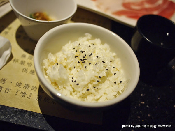 嗆頂級麻辣鴛鴦鍋(中港店)：【食記】台中嗆頂級鴛鴦麻辣鍋@西區BRT中正國小 : 小蒙牛的麻辣火鍋吃到飽,送餐快速,食材尚可…推薦給喜歡吃肉喝麻辣的人