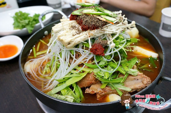 東輝韓食館:【食記】台北行天宮 東輝韓食館 吃完會讓我想念韓國的馬鈴薯排骨湯