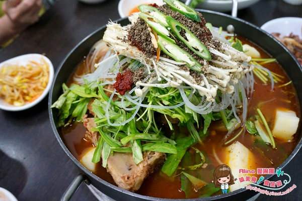 東輝韓食館:【食記】台北行天宮 東輝韓食館 吃完會讓我想念韓國的馬鈴薯排骨湯