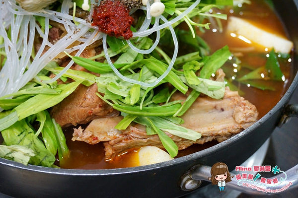 東輝韓食館:【食記】台北行天宮 東輝韓食館 吃完會讓我想念韓國的馬鈴薯排骨湯