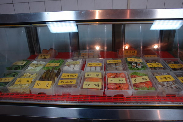 英賓海產餐廳：英賓海產餐廳--布袋港的老字號--蚵仔麵線不如前