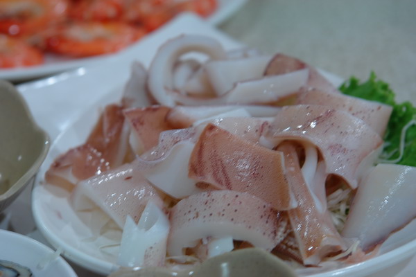 英賓海產餐廳：英賓海產餐廳--布袋港的老字號--蚵仔麵線不如前