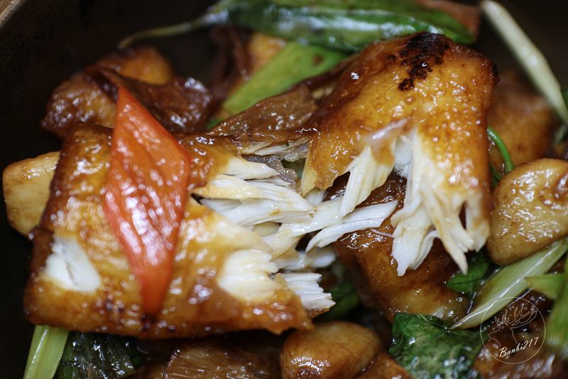 Banbi217 美食旅遊: 礁溪長榮鳳凰酒店竹芬廳中式料理,桌邊片皮服務的蒜香當紅炸子雞[宜蘭美食旅遊](邀約)