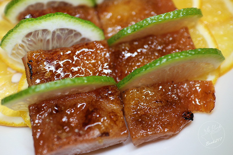 Banbi217 美食旅遊: 礁溪長榮鳳凰酒店竹芬廳中式料理,桌邊片皮服務的蒜香當紅炸子雞[宜蘭美食旅遊](邀約)