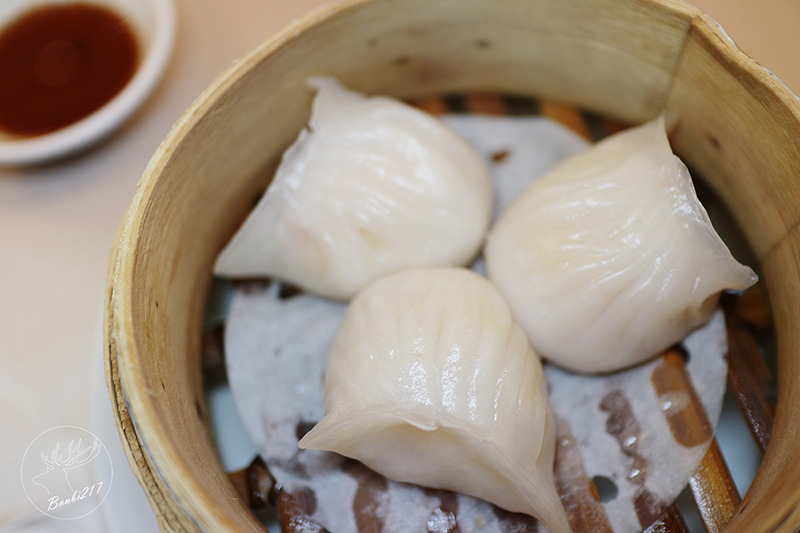 Banbi217 美食旅遊: 礁溪長榮鳳凰酒店竹芬廳中式料理,桌邊片皮服務的蒜香當紅炸子雞[宜蘭美食旅遊](邀約)