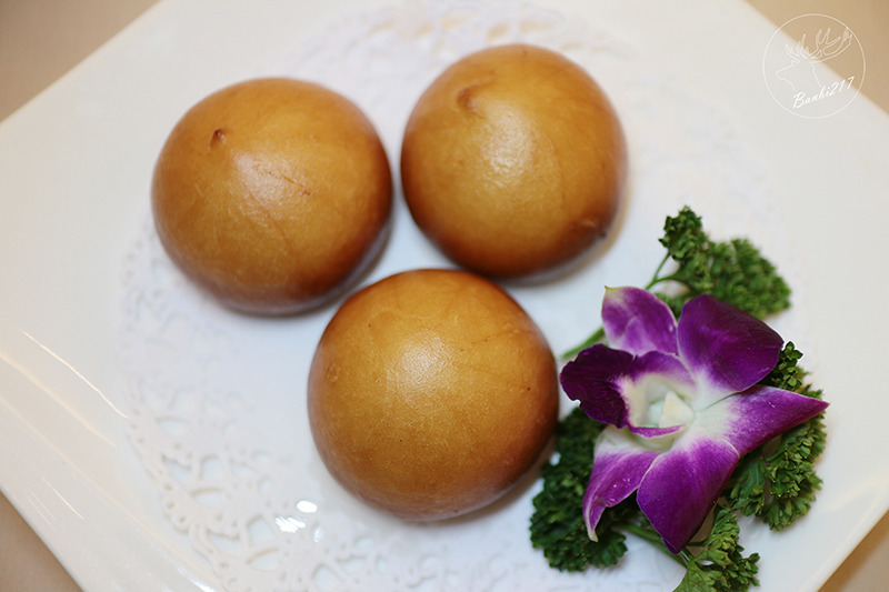 Banbi217 美食旅遊: 礁溪長榮鳳凰酒店竹芬廳中式料理,桌邊片皮服務的蒜香當紅炸子雞[宜蘭美食旅遊](邀約)