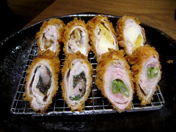 富士印日式炸豬排(內湖文德店)：富士印日式炸豬排 : 創意又美味的花漾綜合捲