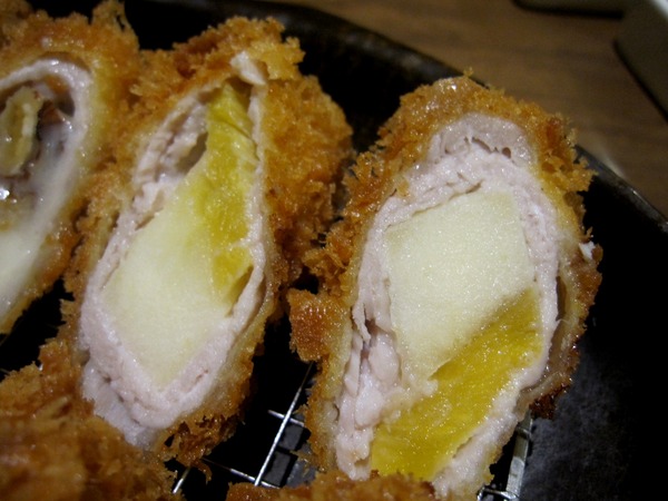 富士印日式炸豬排(內湖文德店)：富士印日式炸豬排 : 創意又美味的花漾綜合捲