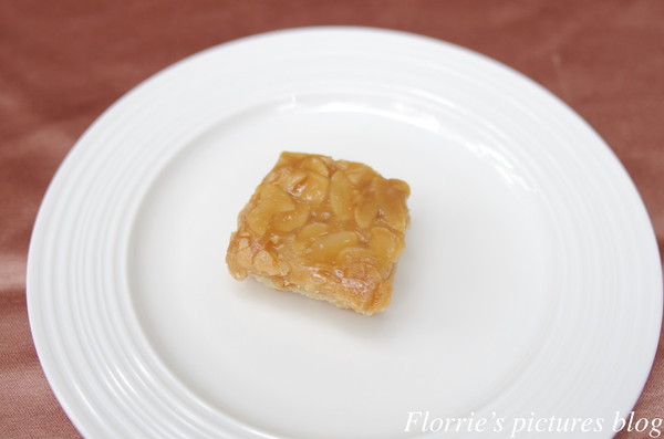 CUPETIT 卡柏蒂杯子費南雪:試吃~CUPETIT概念甜點--經典奢華禮盒(M)~迷人浪漫的婚禮喜餅