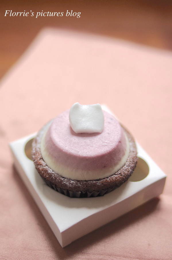 CUPETIT 卡柏蒂杯子費南雪：台北大安區美食~CUPETIT卡柏蒂杯子費南雪(科技大樓捷運站)~輕飄飄的草莓雲絮杯子費南雪！