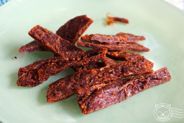 宏國-極品特製豆干：※ 宏國極品特製豆干 ※【星羽是吃貨-台中/宅配】手工新鮮製作，無人工添加及防腐劑素食豆干，單吃涮嘴做料理也好美味~