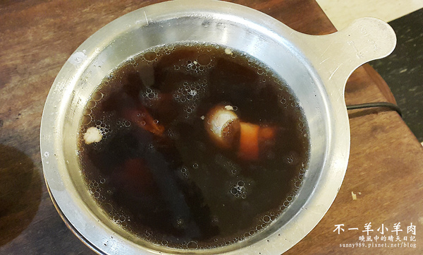 不一羊小羊肉:【新店 | 不一羊小羊肉】冬日溫補好選擇 續湯喝到飽 羊排超好味