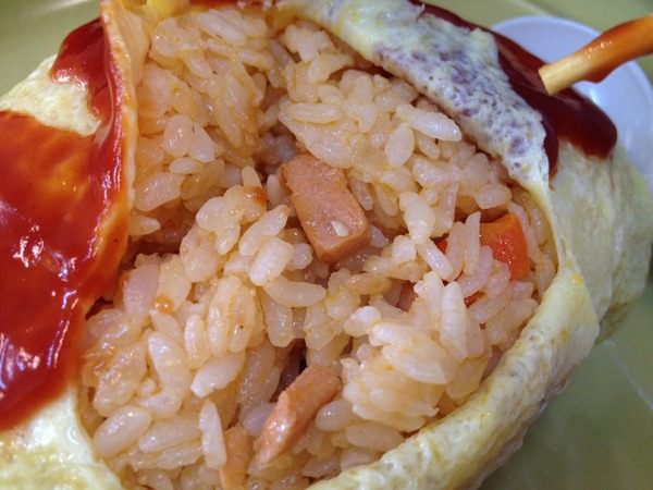 澤川蛋包飯:<小吃>澤川蛋包飯-經濟實惠的小店面,一個銅板吃飽飽