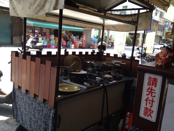 澤川蛋包飯:<小吃>澤川蛋包飯-經濟實惠的小店面,一個銅板吃飽飽