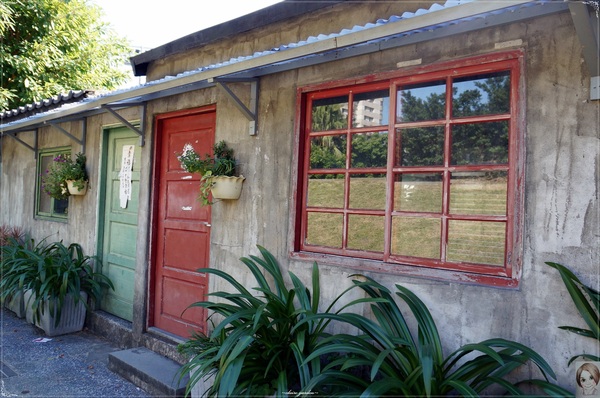 信義公民會館 (四四南村)：[信義幹線攻略]台北 捷運101站 四四南村~文青之小賣場