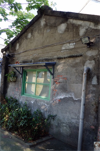 信義公民會館 (四四南村)：[信義幹線攻略]台北 捷運101站 四四南村~文青之小賣場