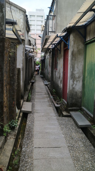 信義公民會館四四南村:【台北趴趴走】四四南村隨意走(純記錄)@信義區