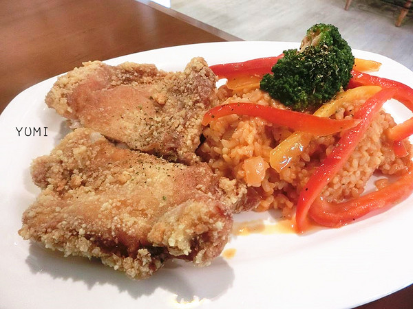 奇米鄉村廚房 早午餐 Kimi House:【口碑券§第79彈】中興大學平價美食餐廳!!在濃濃英式鄉村餐廳愜意的享受美食吧@奇米鄉村廚房 早午餐 Kimi House