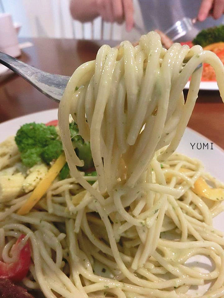 奇米鄉村廚房 早午餐 Kimi House:【口碑券§第79彈】中興大學平價美食餐廳!!在濃濃英式鄉村餐廳愜意的享受美食吧@奇米鄉村廚房 早午餐 Kimi House