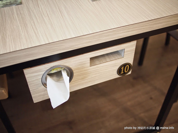 食觀天下複合式餐廳：【食記】彰化食觀天下複合式餐廳@員林 : 食材新鮮,種類多元的海鮮百匯自助餐,算是對得起價格吧!