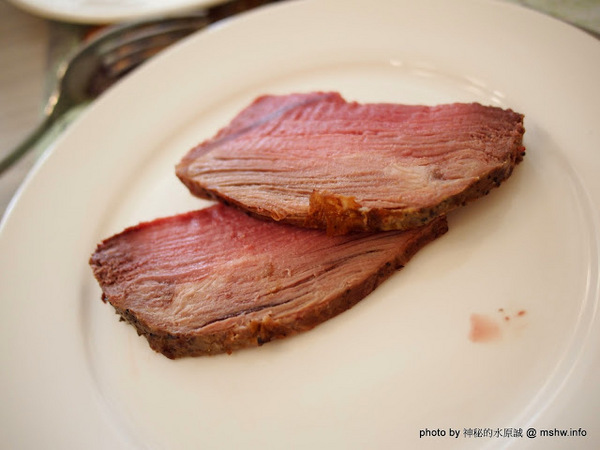食觀天下複合式餐廳：【食記】彰化食觀天下複合式餐廳@員林 : 食材新鮮,種類多元的海鮮百匯自助餐,算是對得起價格吧!