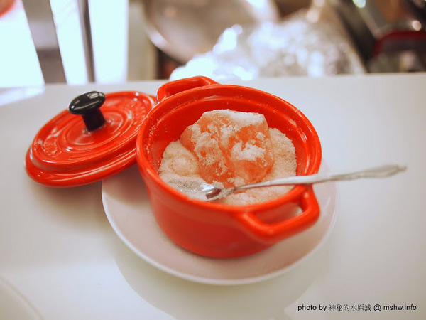 食觀天下複合式餐廳：【食記】彰化食觀天下複合式餐廳@員林 : 食材新鮮,種類多元的海鮮百匯自助餐,算是對得起價格吧!