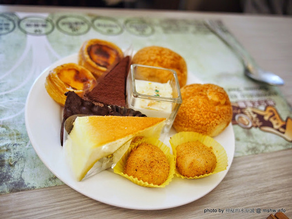 食觀天下複合式餐廳：【食記】彰化食觀天下複合式餐廳@員林 : 食材新鮮,種類多元的海鮮百匯自助餐,算是對得起價格吧!