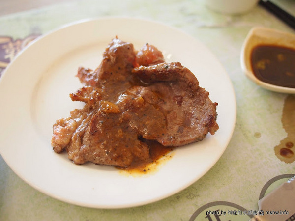 食觀天下複合式餐廳：【食記】彰化食觀天下複合式餐廳@員林 : 食材新鮮,種類多元的海鮮百匯自助餐,算是對得起價格吧!