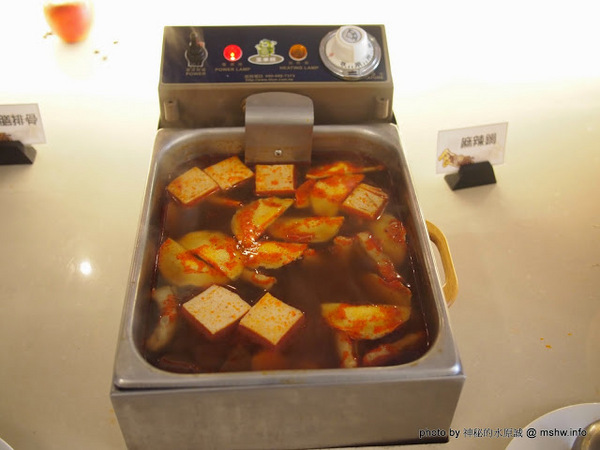 食觀天下複合式餐廳：【食記】彰化食觀天下複合式餐廳@員林 : 食材新鮮,種類多元的海鮮百匯自助餐,算是對得起價格吧!