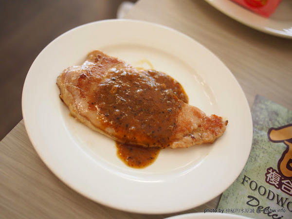 食觀天下複合式餐廳：【食記】彰化食觀天下複合式餐廳@員林 : 食材新鮮,種類多元的海鮮百匯自助餐,算是對得起價格吧!