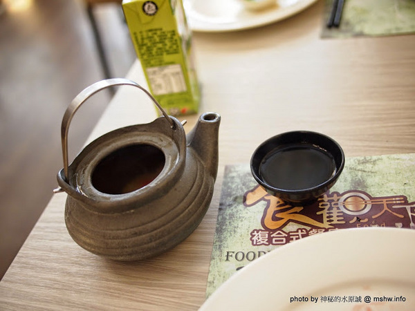 食觀天下複合式餐廳：【食記】彰化食觀天下複合式餐廳@員林 : 食材新鮮,種類多元的海鮮百匯自助餐,算是對得起價格吧!