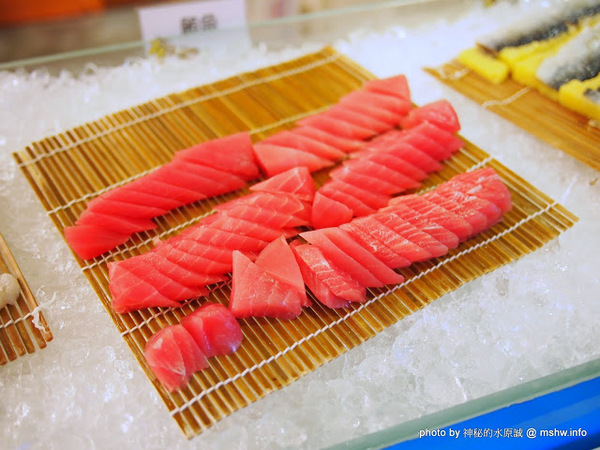 食觀天下複合式餐廳：【食記】彰化食觀天下複合式餐廳@員林 : 食材新鮮,種類多元的海鮮百匯自助餐,算是對得起價格吧!