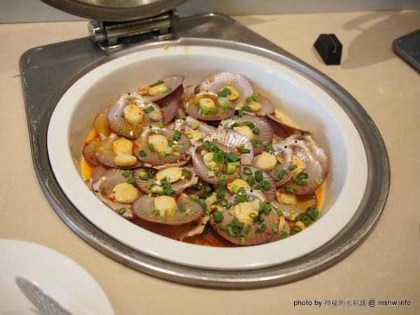 食觀天下複合式餐廳：【食記】彰化食觀天下複合式餐廳@員林 : 食材新鮮,種類多元的海鮮百匯自助餐,算是對得起價格吧!