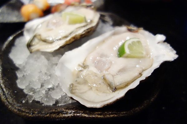 忍者龍膽石斑專賣店：忍者龍膽石斑專賣店+海鮮遇上甜點與美式+忍者般的服務生+帝王蟹+龍膽石斑+吃到飽